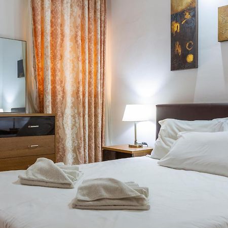 Seafront - Top Location, Top Floor With Wifi & Ac By 360 Estates La La Valletta Esterno foto