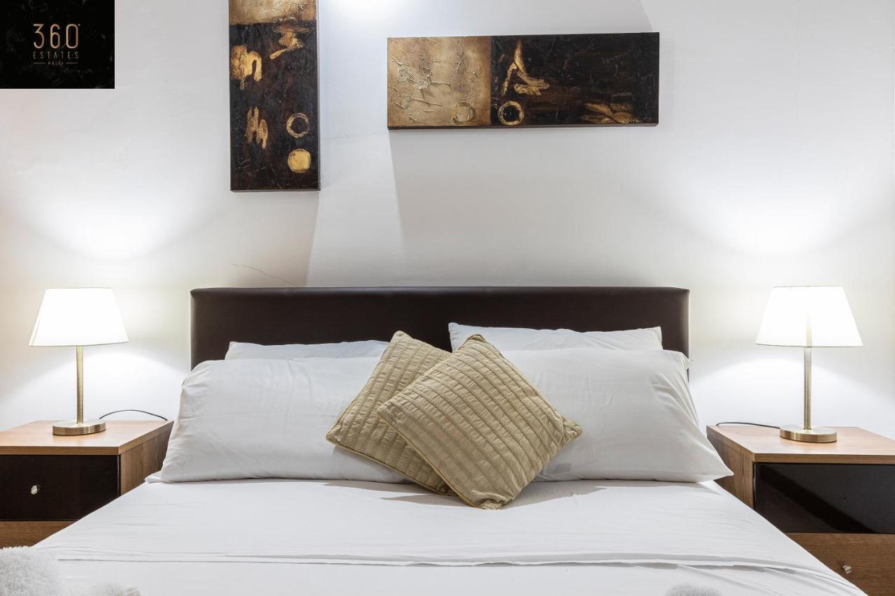 Seafront - Top Location, Top Floor With Wifi & Ac By 360 Estates La La Valletta Esterno foto
