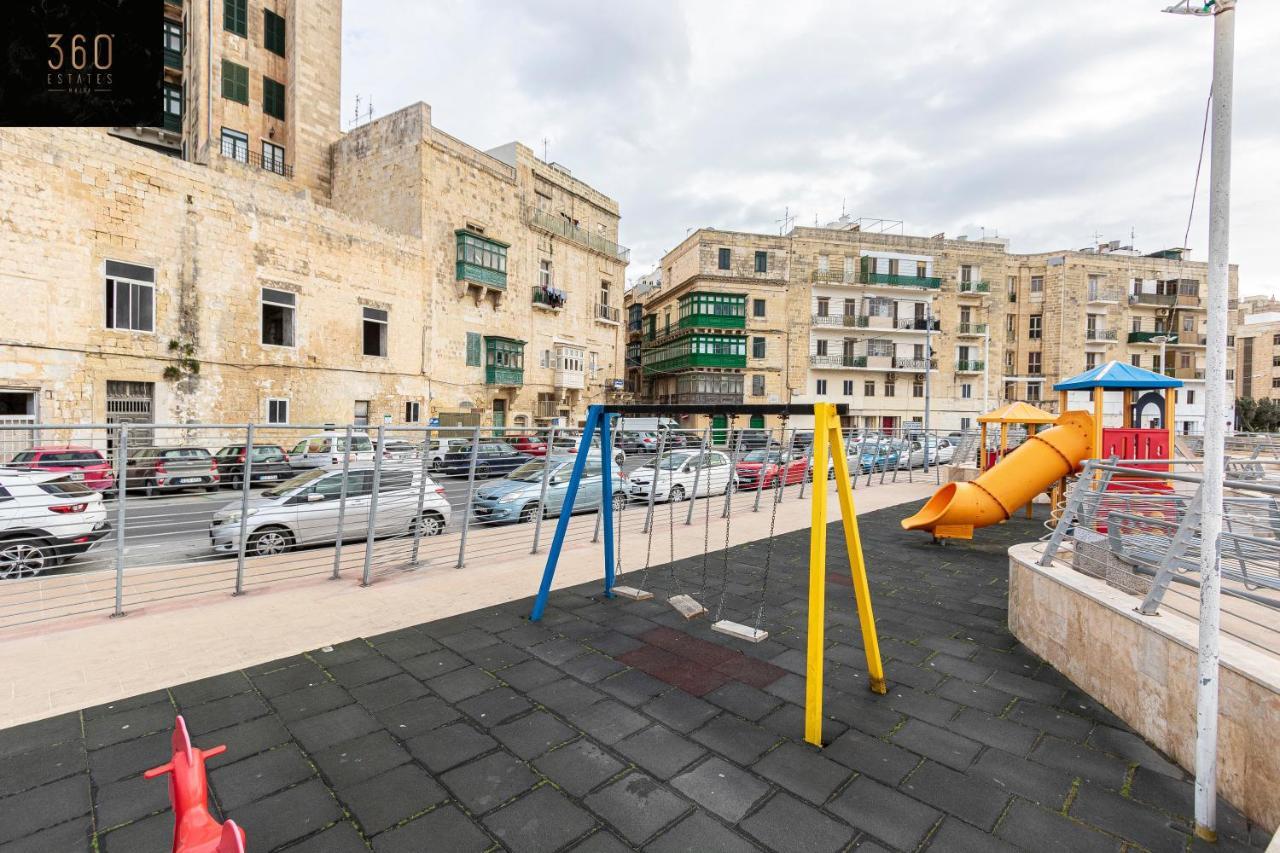 Seafront - Top Location, Top Floor With Wifi & Ac By 360 Estates La La Valletta Esterno foto