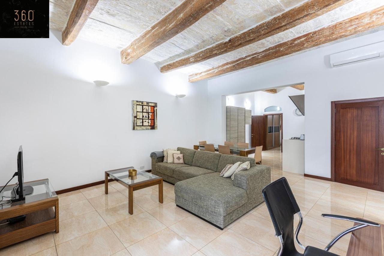 Seafront - Top Location, Top Floor With Wifi & Ac By 360 Estates La La Valletta Esterno foto