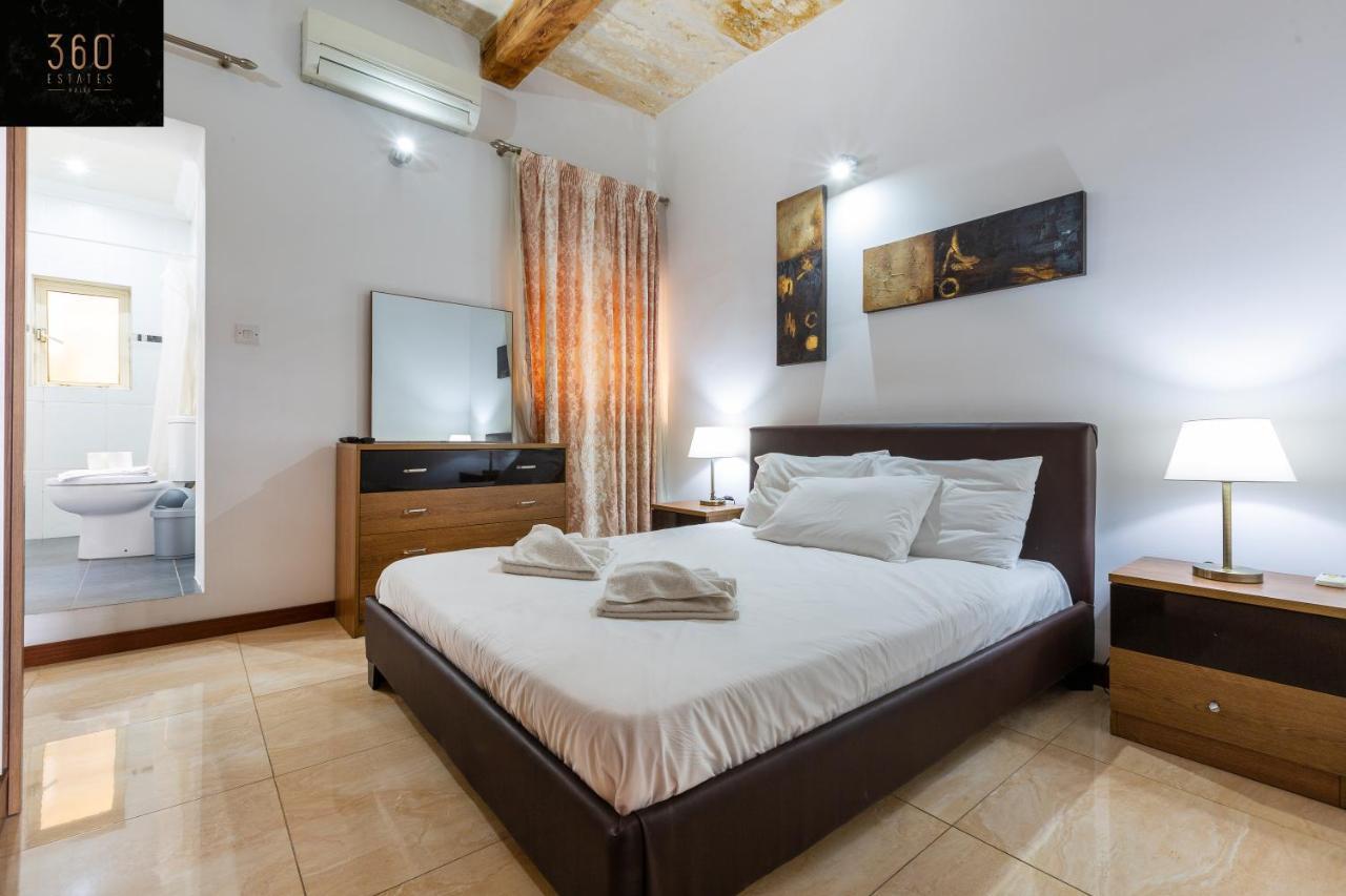 Seafront - Top Location, Top Floor With Wifi & Ac By 360 Estates La La Valletta Esterno foto