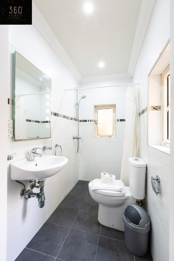 Seafront - Top Location, Top Floor With Wifi & Ac By 360 Estates La La Valletta Esterno foto