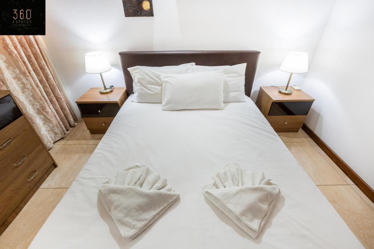 Seafront - Top Location, Top Floor With Wifi & Ac By 360 Estates La La Valletta Esterno foto