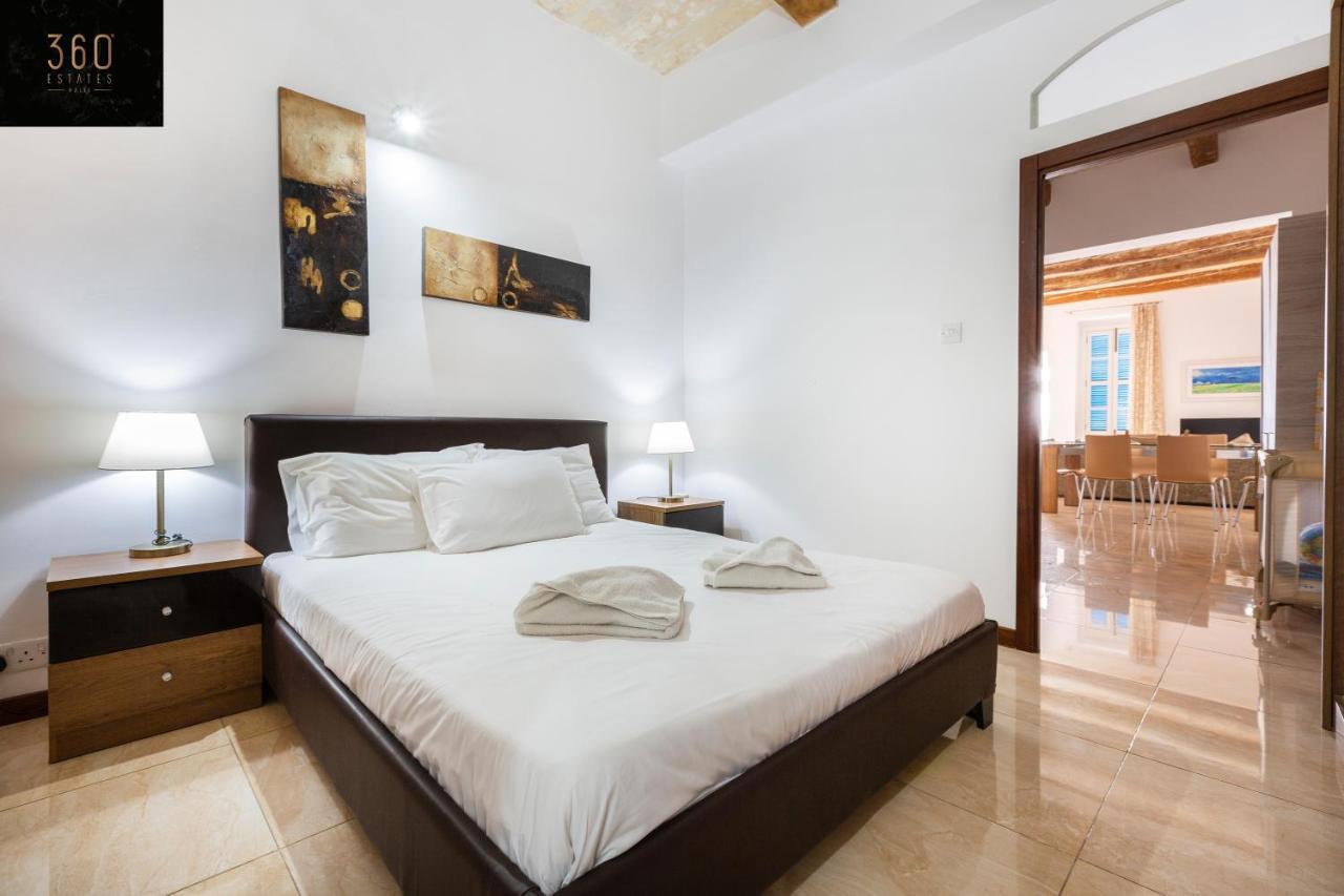 Seafront - Top Location, Top Floor With Wifi & Ac By 360 Estates La La Valletta Esterno foto