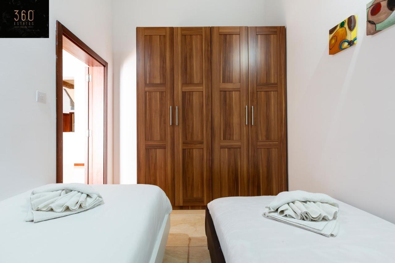 Seafront - Top Location, Top Floor With Wifi & Ac By 360 Estates La La Valletta Esterno foto